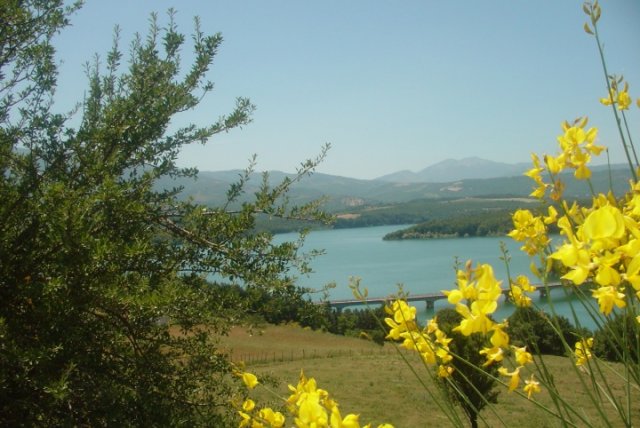 lago dl pertusillo